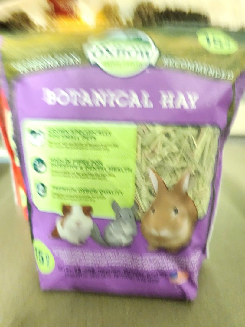 Hays, Pet Supplies, Homes & Other Pet Accessories on Carousell