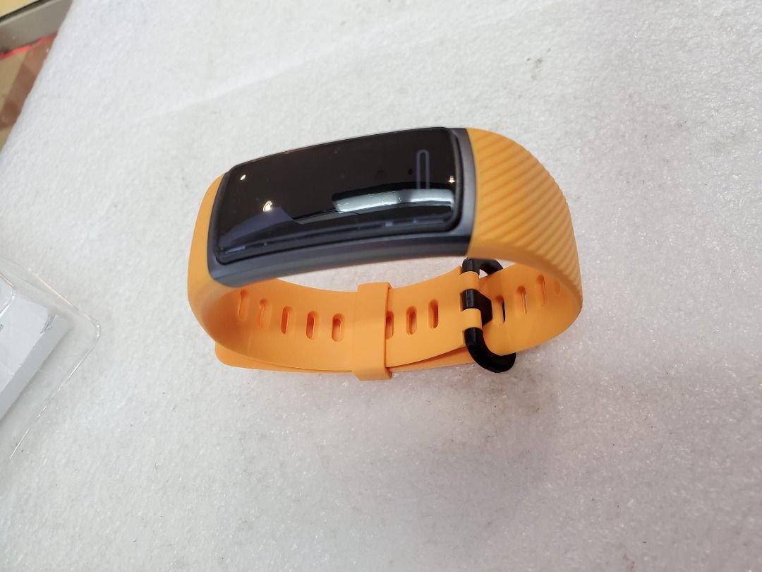 Smart hrm bracelet fitness tracker 2025