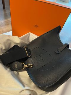 （分類：）位於 。 由 BellamyR 提交（商品編號 1230688825，圖片 1）。簡介： 。