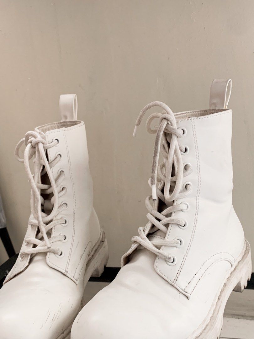 H&m white booties top
