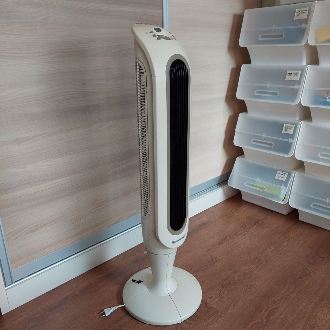 Honeywell Tower Fan, Furniture & Home Living, Lighting & Fans, Fans on