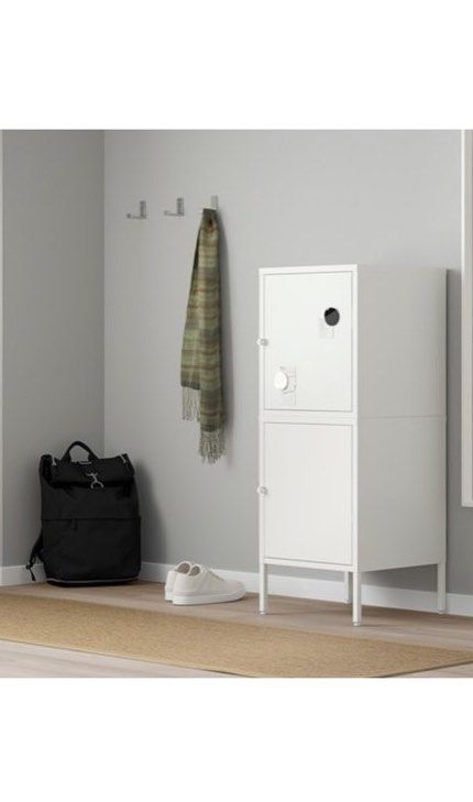 Hällan storage combination clearance with doors