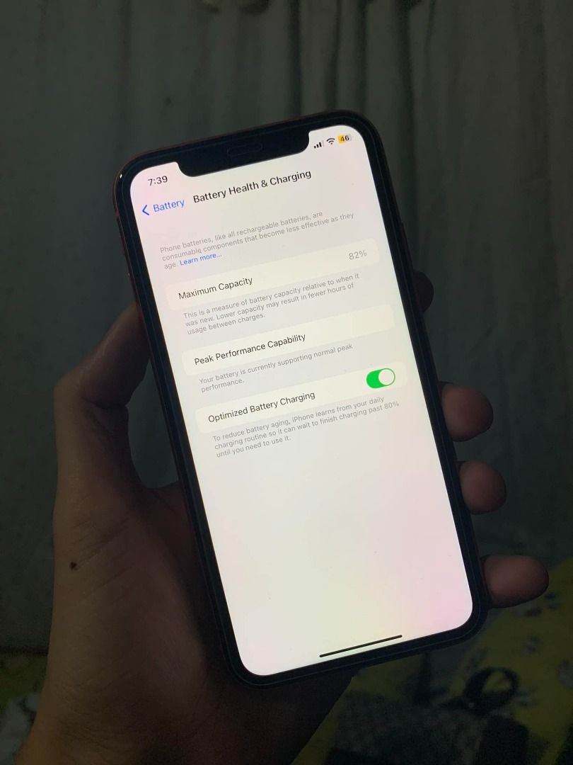 IPHONE XR 128GB GLOBELOCKED (Category: iPhone X Series) located in Quezon City. Submitted by charlieestrera2976 (Listing ID 1230602027, Image 2). Description: IPHONE XR 128gb Globelocked 82% batthealth Faceid ✅ Truetone ✅ NO ISSUE Flawless(pwede sa maarte) Complete with box and accessories Meetups, pickup, or shipping available. If Sale: 14k (negotiable) Loc: qc fairview .