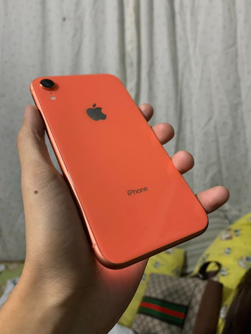 IPHONE XR 128GB GLOBELOCKED (Category: iPhone X Series) located in Quezon City. Submitted by charlieestrera2976 (Listing ID 1230602027, Image 1). Description: IPHONE XR 128gb Globelocked 82% batthealth Faceid ✅ Truetone ✅ NO ISSUE Flawless(pwede sa maarte) Complete with box and accessories Meetups, pickup, or shipping available. If Sale: 14k (negotiable) Loc: qc fairview .