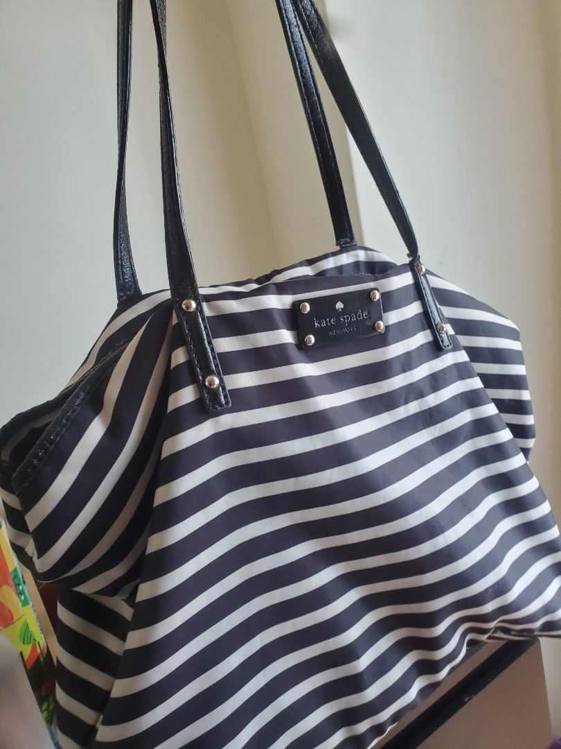 Kate Spade White/Blue Stripes PVC and Leather Wellesley Hanna Crossbody Bag Kate  Spade | TLC