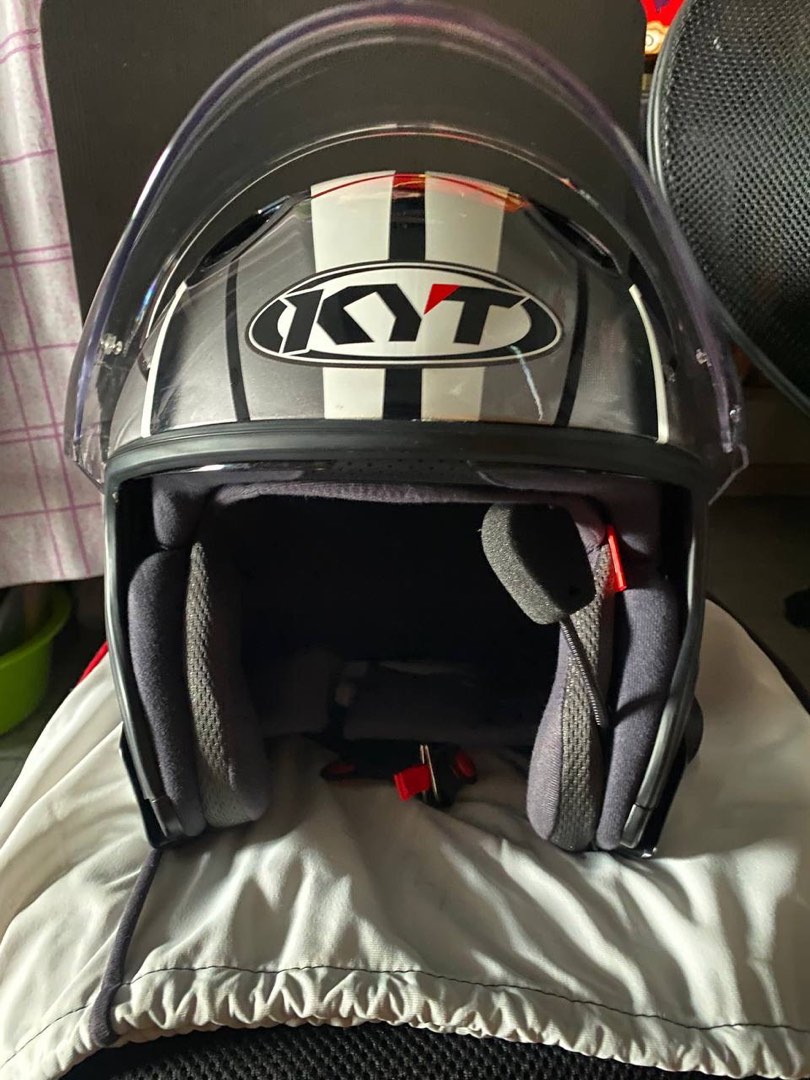 KYT Helmet XXL with Bluetooth (PSB Approved!), Motorcycles