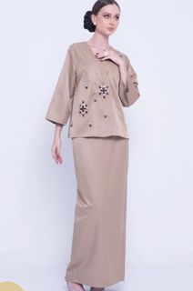 LARNEY Rekindle Baju Kurung 