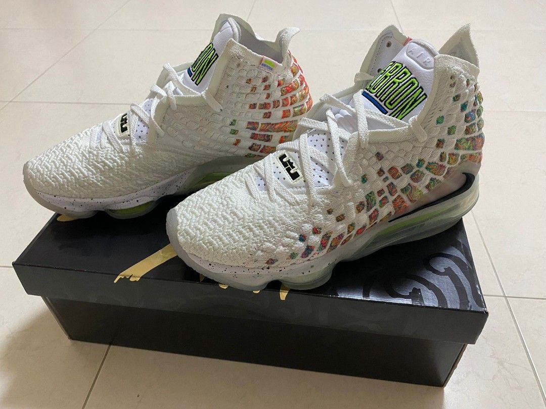 Lebron 17 air command Clearance