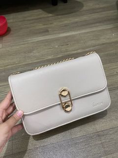 (Kategori: ) berada di . Dikirim oleh indahrsml (ID iklan 1230641471, Gambar 1). Deskripsi: .