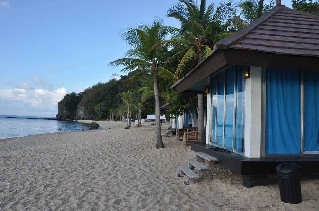 Lot for Sale with Exclusive Beach Access to a scenic beach front