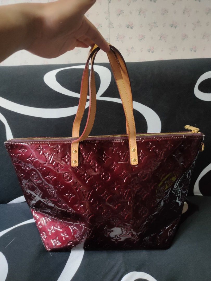 Louis Vuitton Pomme D'amour Monogram Vernis Bellevue PM Bag – The