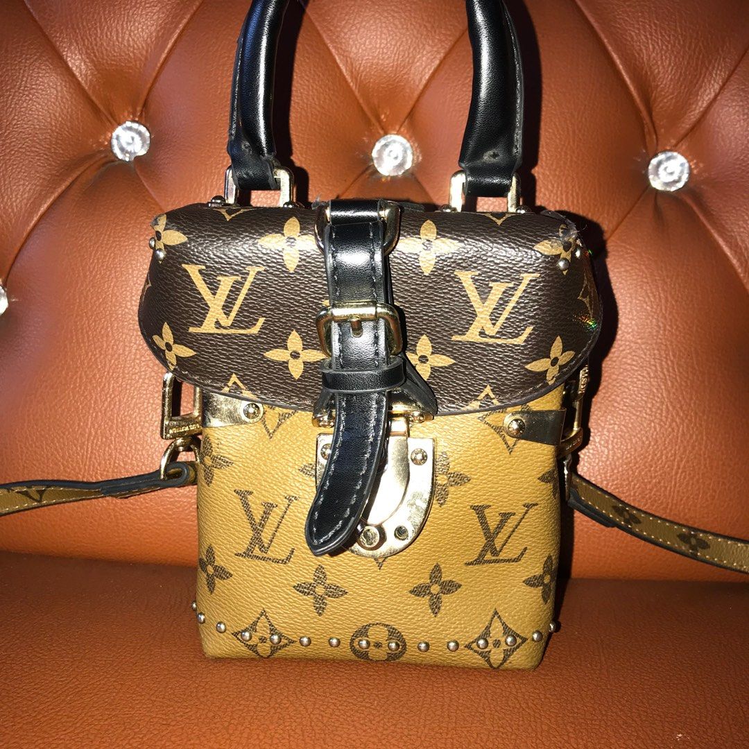 Reverse Monogram Louis Vuitton Monogram Camera Bag Louis