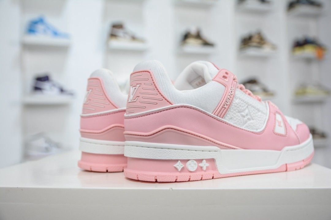 Louis vuitton pink 2025 and red sneakers