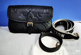 Louis Vuitton Sologne & Diane Bag look a like: Coach Messenger Bag
