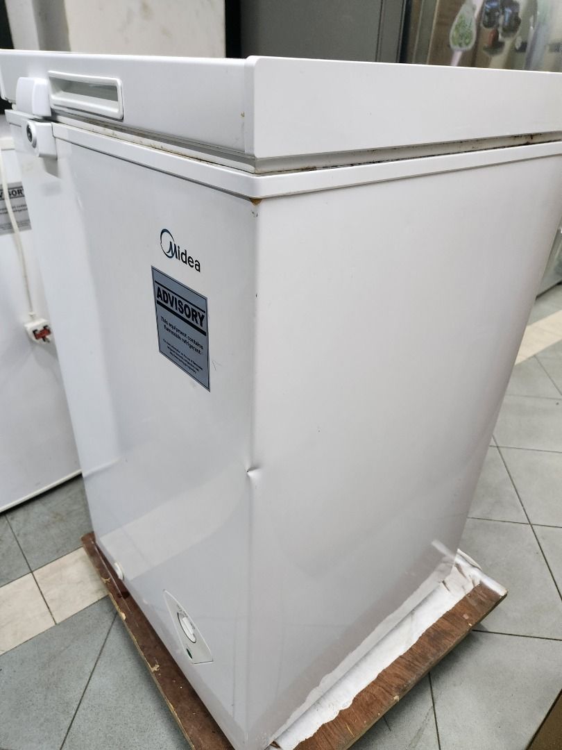 MIDEA Mini Freezer 60L MCF61W, TV & Home Appliances, Kitchen Appliances