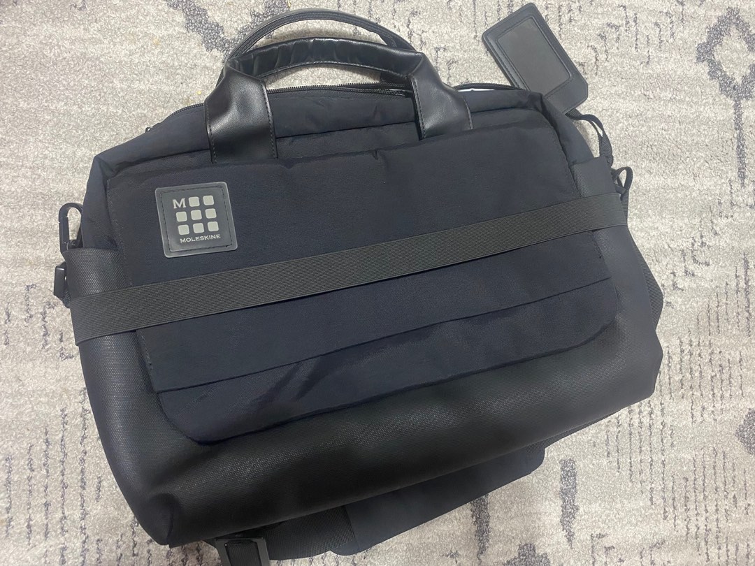 Moleskine id messenger bag hot sale