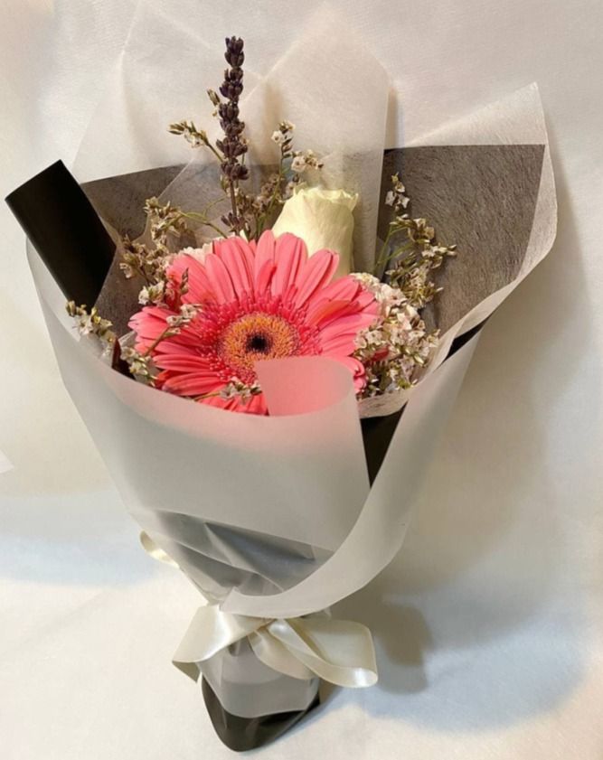 mother-s-day-2023-flower-bouquet-fresh-flower-islandwide-delivery