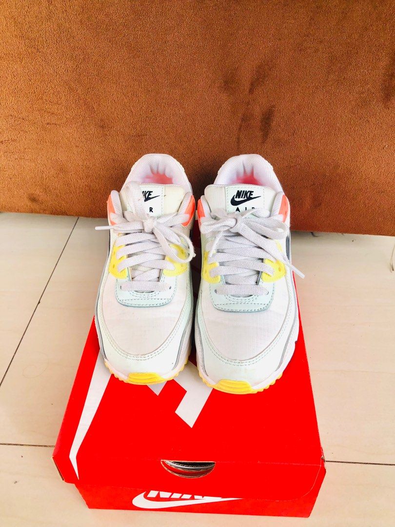 Nike Air Max 90 Original - White, Mint, Orange, Fesyen Wanita, Sepatu di  Carousell