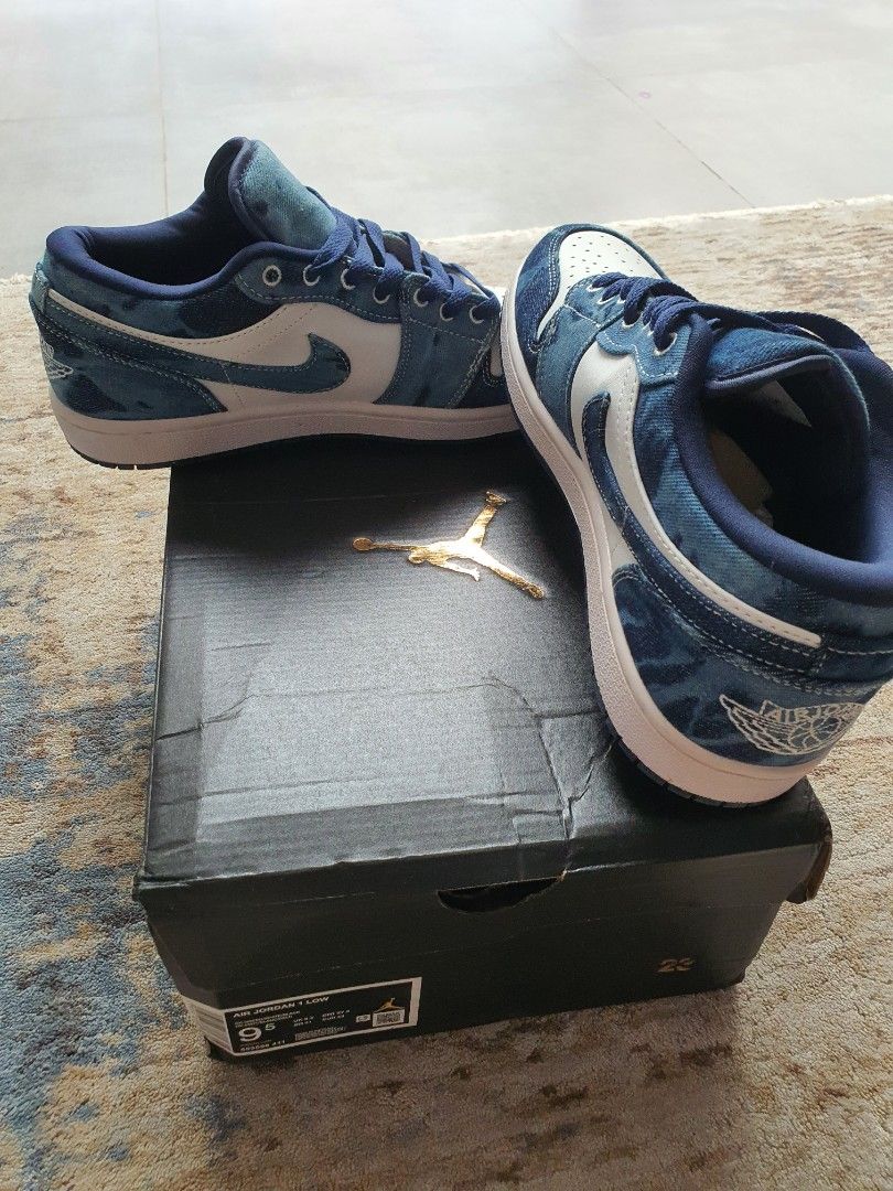 Nike AJ 1 Low Ori, Fesyen Pria, Sepatu , Sneakers di Carousell
