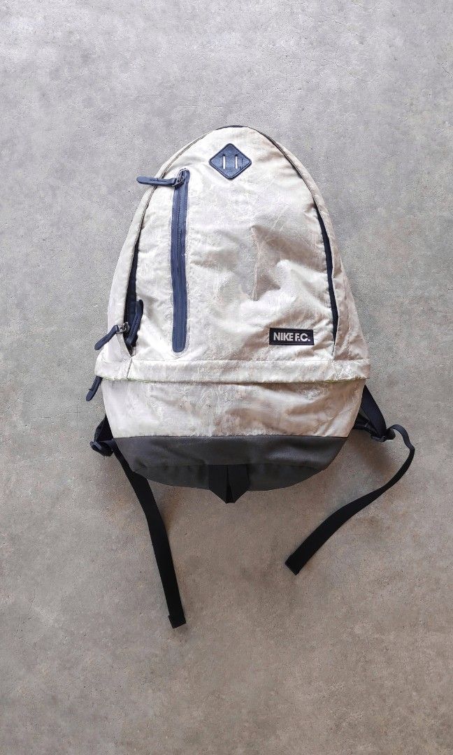 Nike FC Backpack Men s Fashion Bags Backpacks on Carousell