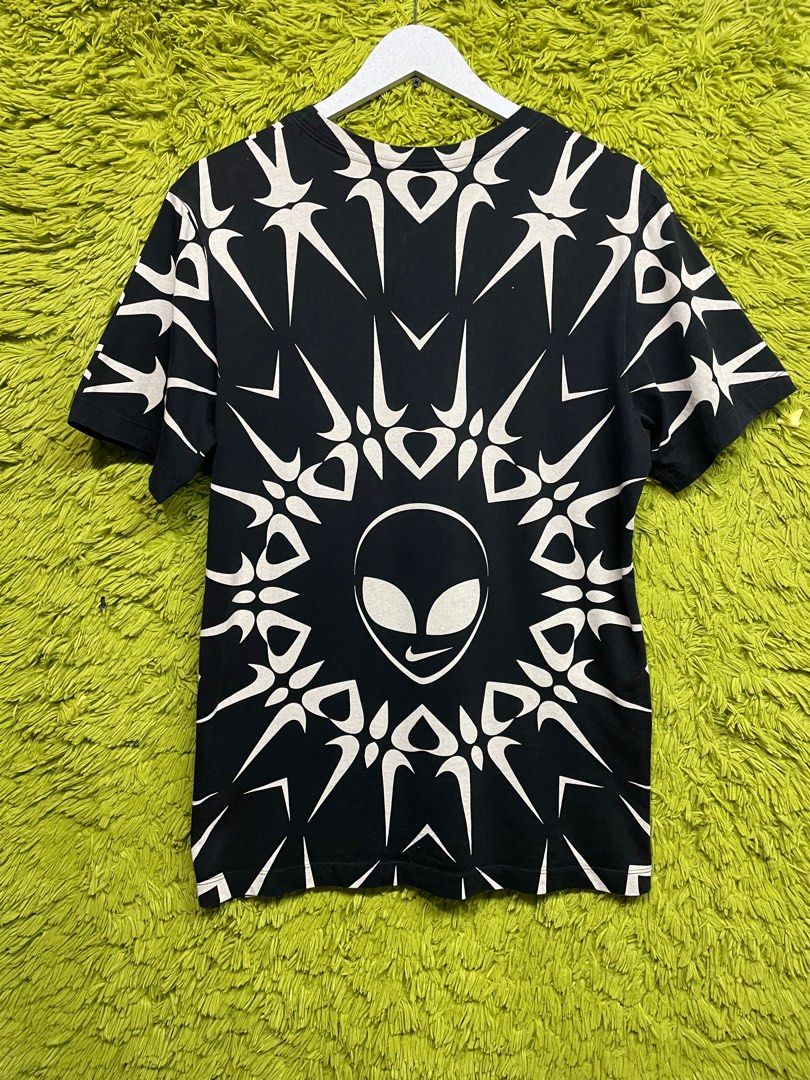 Alien top nike shirt