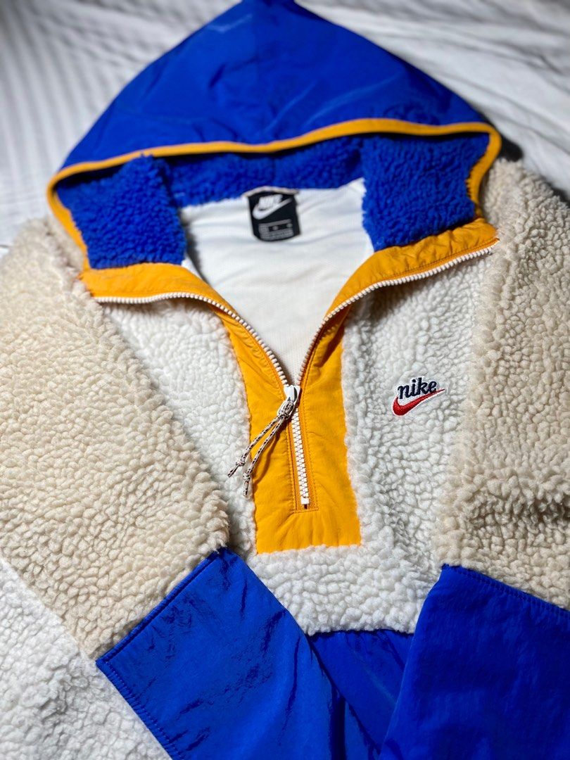 Nike Half Zip Sherpa Fleece (Category: Coats, Jackets and Outerwear) located in Tiaong. Submitted by ids00 (Listing ID 1230535247, Image 1). Description: Nike Half Zip Sherpa Fleece Medium on tag Excellent condition 2k.