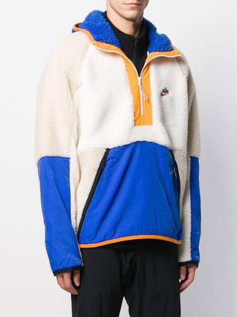 Nike Half Zip Sherpa Fleece (Category: Coats, Jackets and Outerwear) located in Tiaong. Submitted by ids00 (Listing ID 1230535247, Image 3). Description: Nike Half Zip Sherpa Fleece Medium on tag Excellent condition 2k.