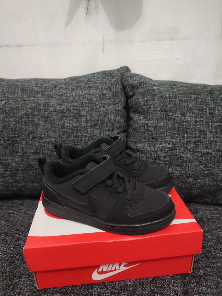 harga sepatu nike court borough low