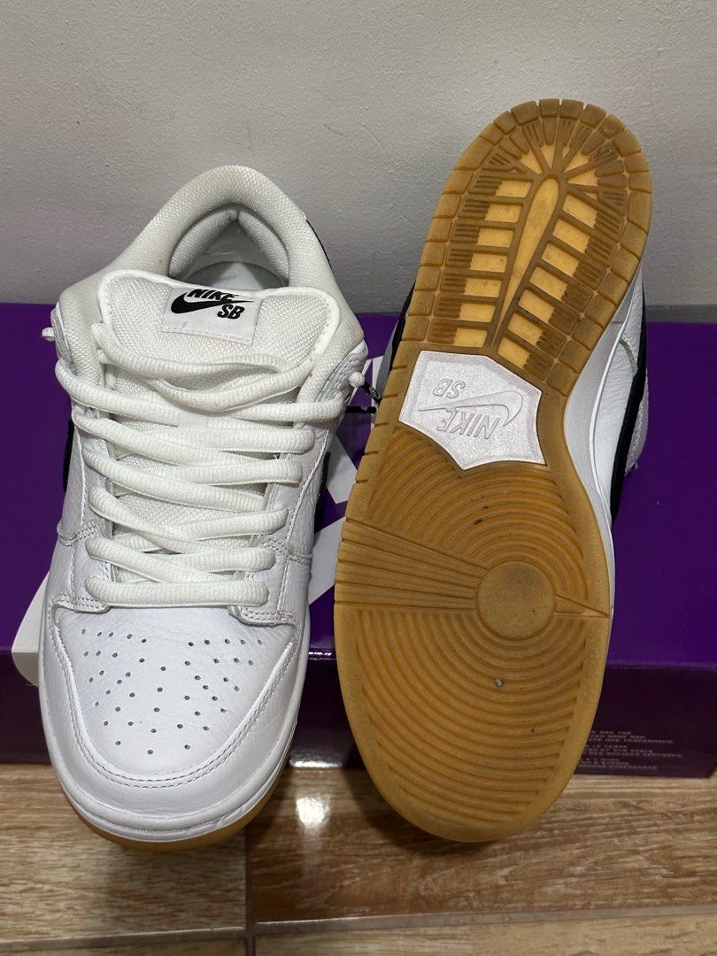 sb dunk low white gum