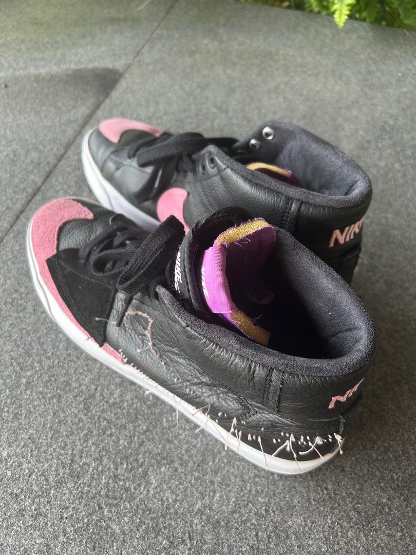 White black and outlet pink nike
