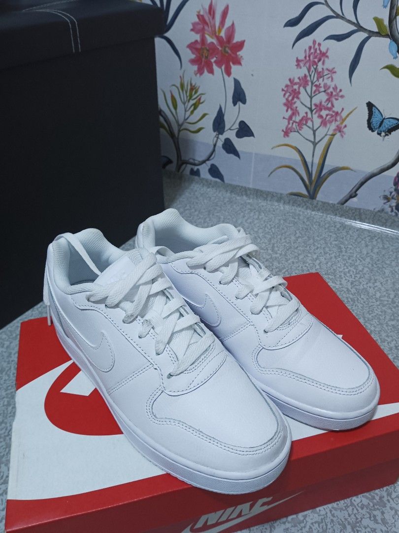 Nike hot sale womens ebernon