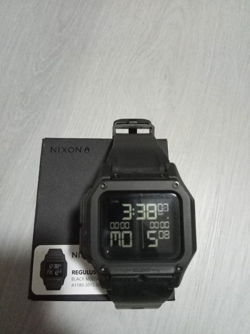 Nixon, Luxury, Watches on Carousell