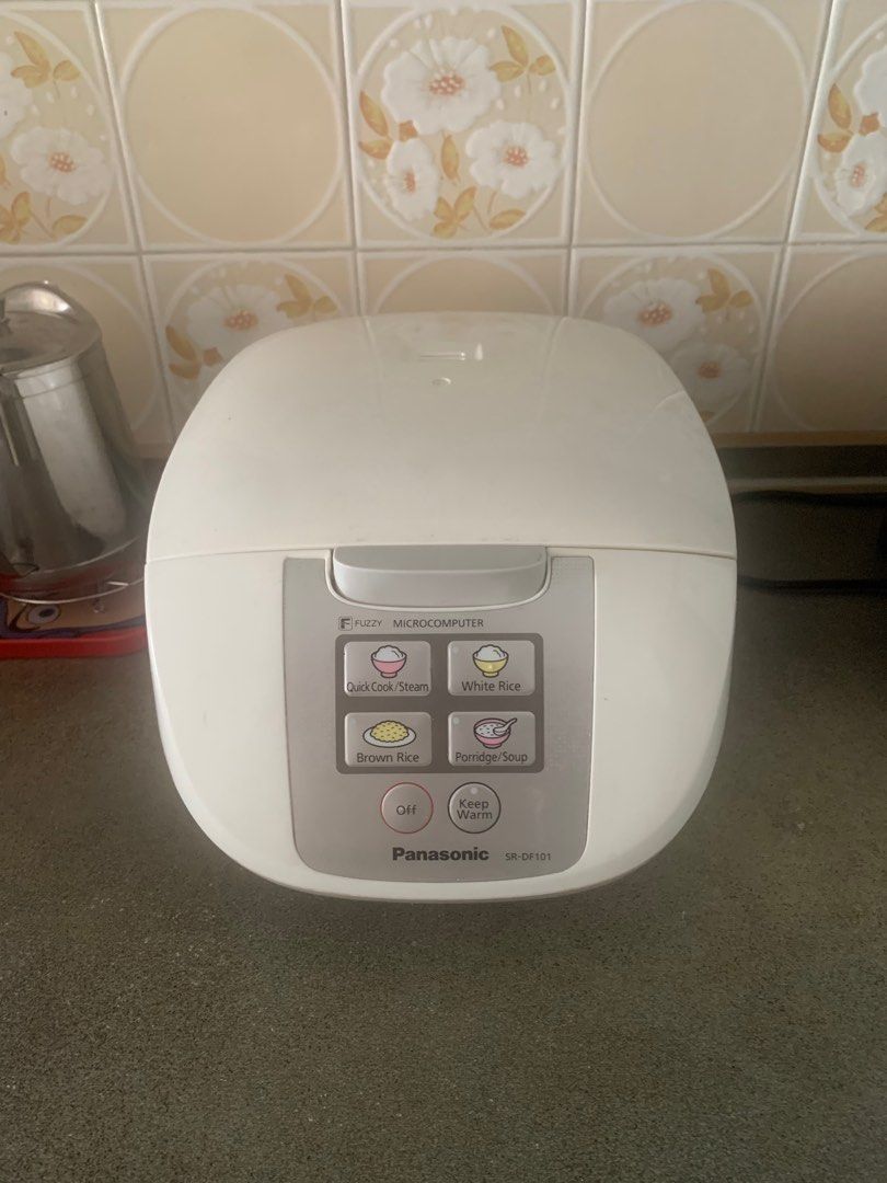 Panasonic Rice Cooker SRDF101, TV & Home Appliances, Kitchen