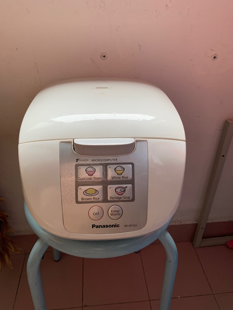 Panasonic Rice Cooker SRDF101, TV & Home Appliances, Kitchen