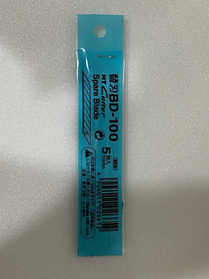 Pen knife refill, Hobbies & Toys, Stationery & Craft, Craft Supplies