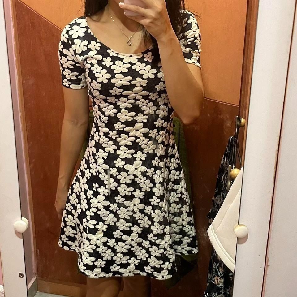 H&m floral skater dress shop