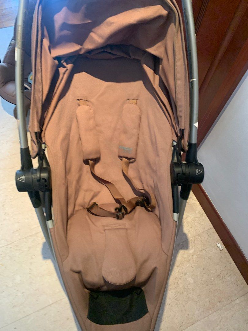 Quinny Zap Ultra 2 and car seat, Babies & Kids, Going Out, Strollers on