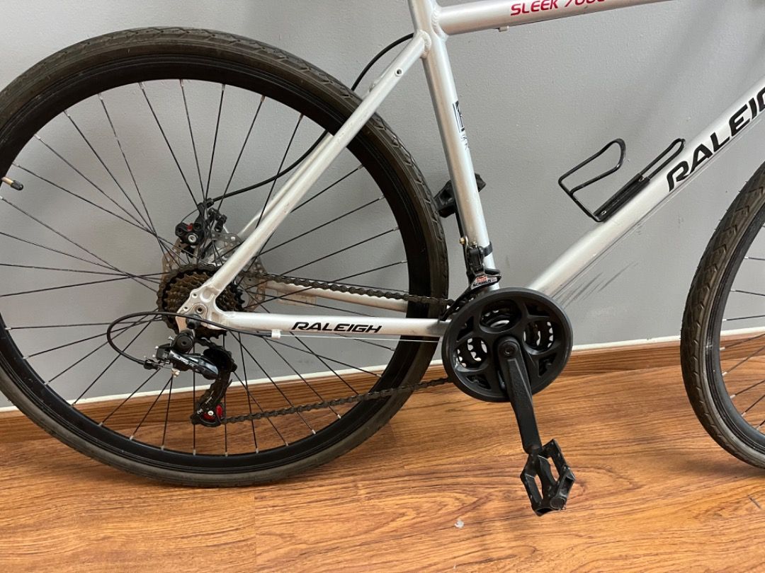Raleigh shop sleek 700c
