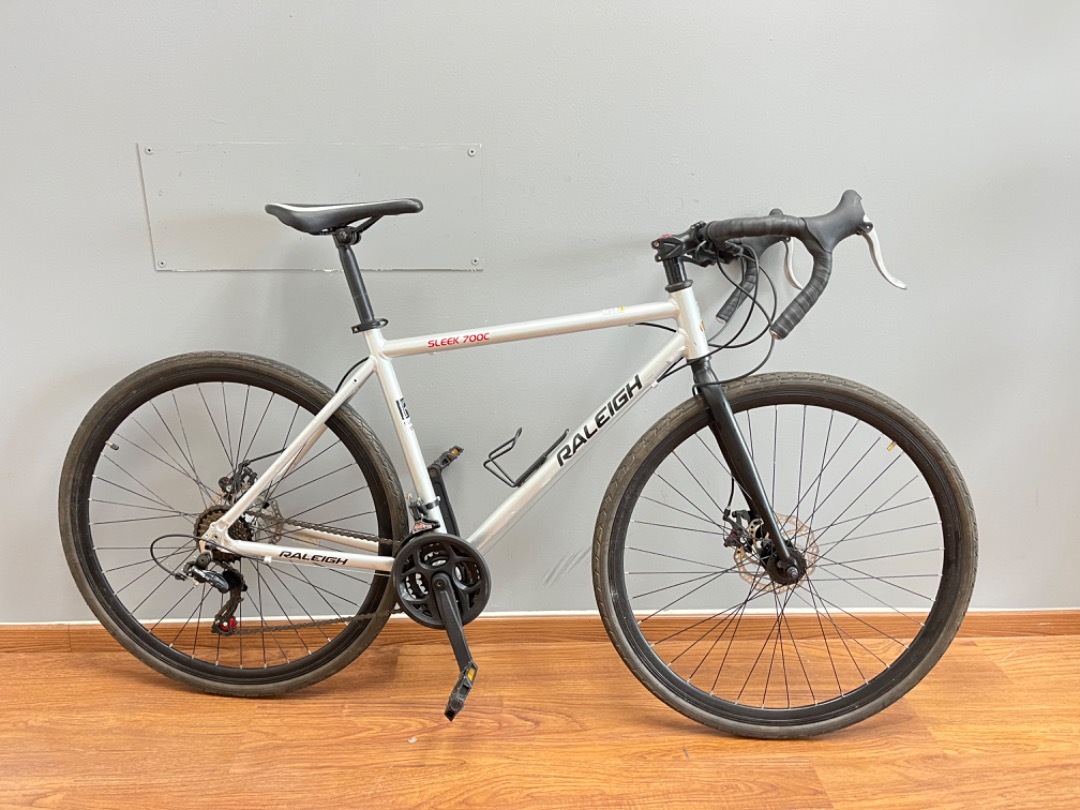 Raleigh hotsell sleek 700c