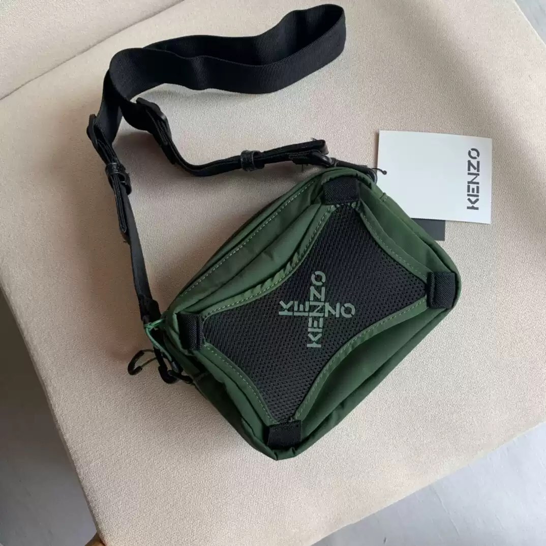 [Sale] Kenzo Sport Crossbody Camera Bag, Women's Fashion, Bags