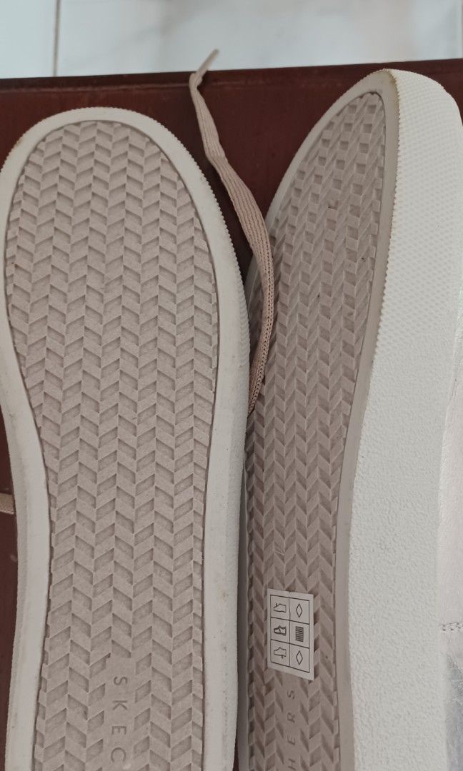Skecher Street air cooled memory foam (Category: Sneakers) located in Cabanatuan. Submitted by shenski0607 (Listing ID 1230537711, Image 3). Description: Branc new Skerchers Street Shoes. Silver in color size US 8.5 (38.5) Shipping will be shouldered by the buyer. Message me if ur interested. Thank you!.