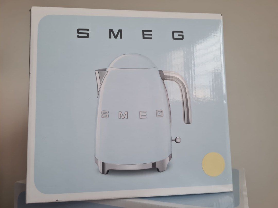 SMEG 1.7L 50’s Retro Style Aesthetic Kettle (Cream) KLF05CRUK, TV & Home Appliances, Kitchen