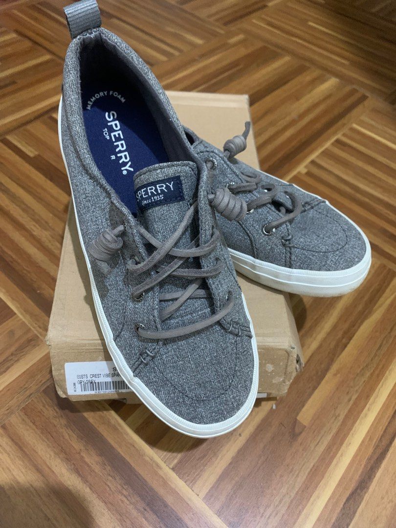 Sperry crest vibe sparkle sale
