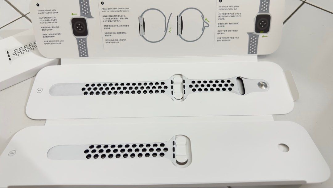 Apple watch nike summit white sales