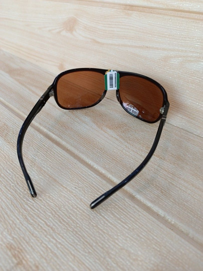 SUNGLASSES DOCKERS, Men's Fashion, Watches & Accessories, Sunglasses