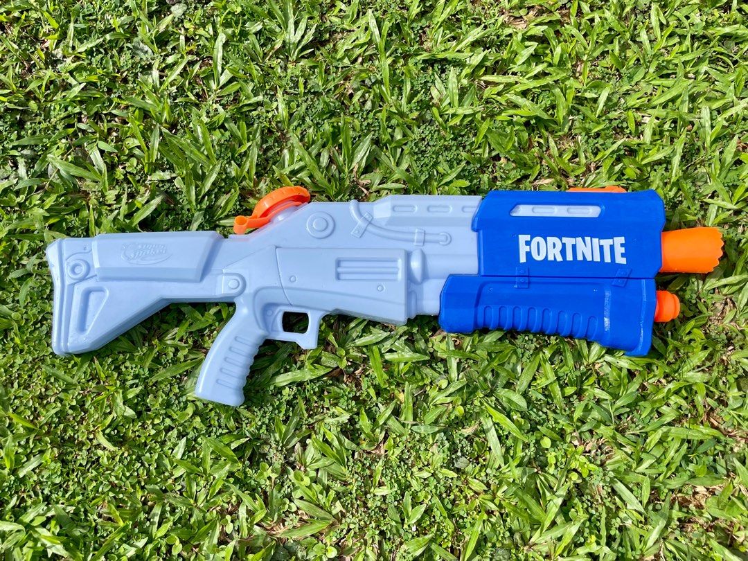 Super Soaker / Nerf Fortnite Water Gun/Pistol, Hobbies & Toys, Toys