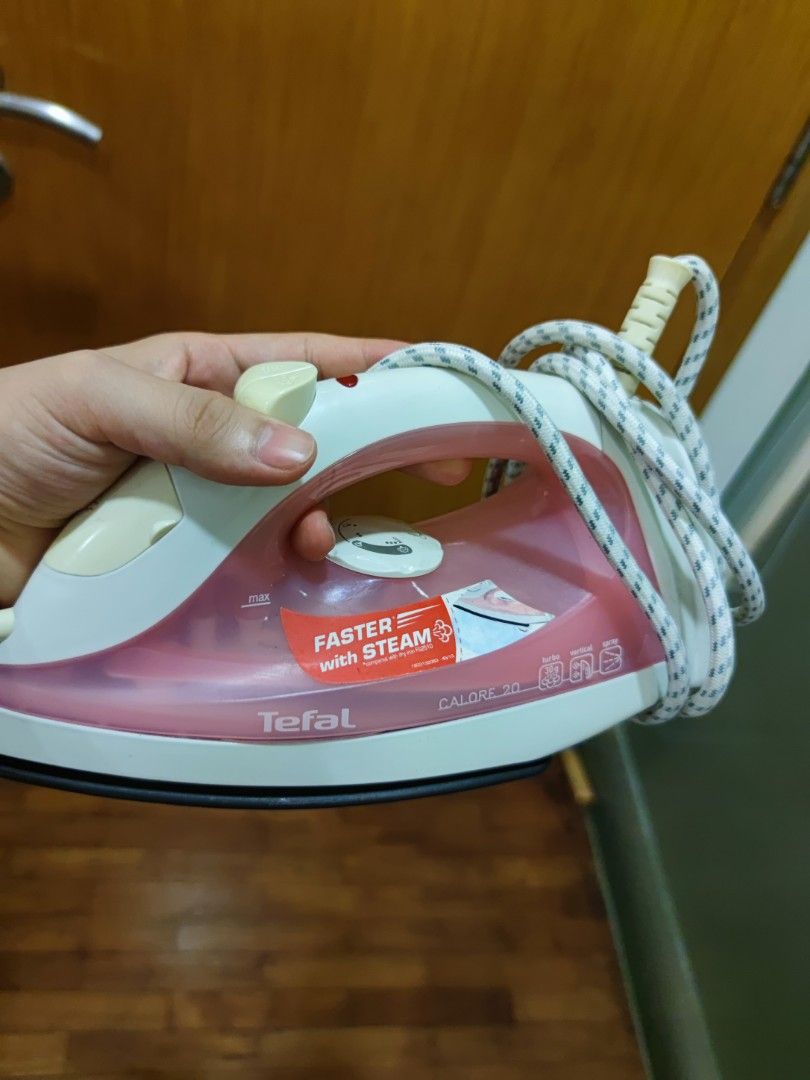 Tefal calore hotsell steam iron