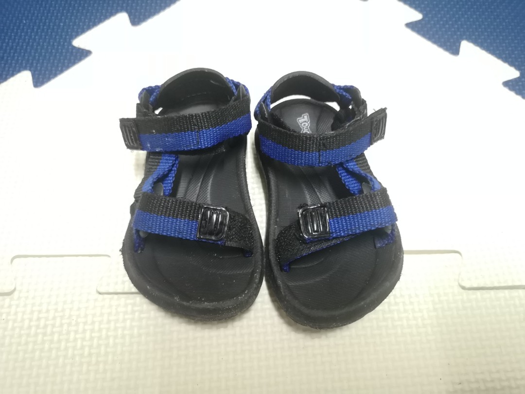 Tough Kids sandals 13 cm on Carousell