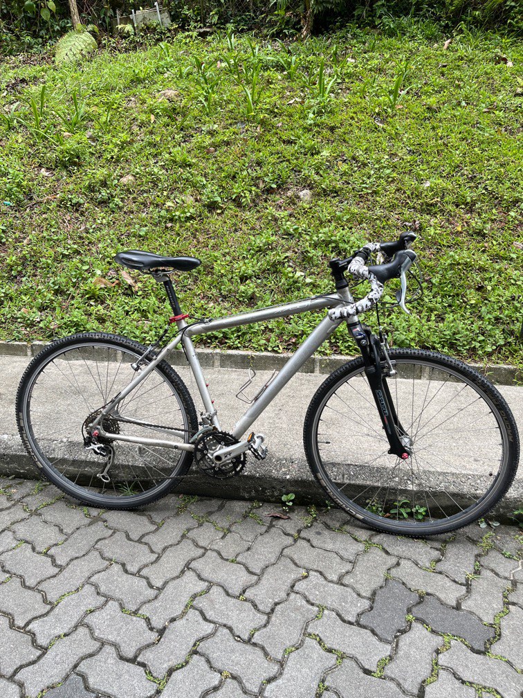 Trek 7700 sales