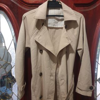 Trench coat M size